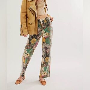 NWT MOTHER The Rambler Zip Ankle in Build Me Up Buttercup print Jeans